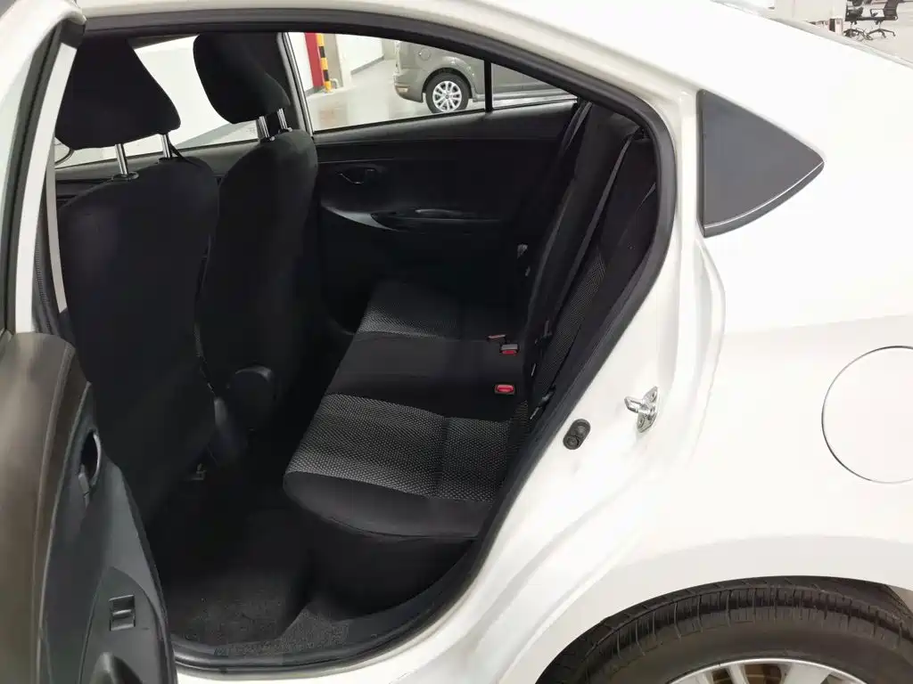 Toyota Vios — миниатюра 15