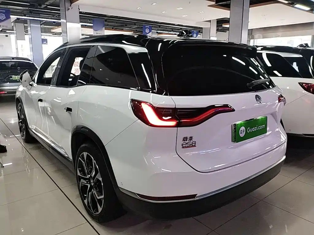 NIO ES8 — миниатюра 5