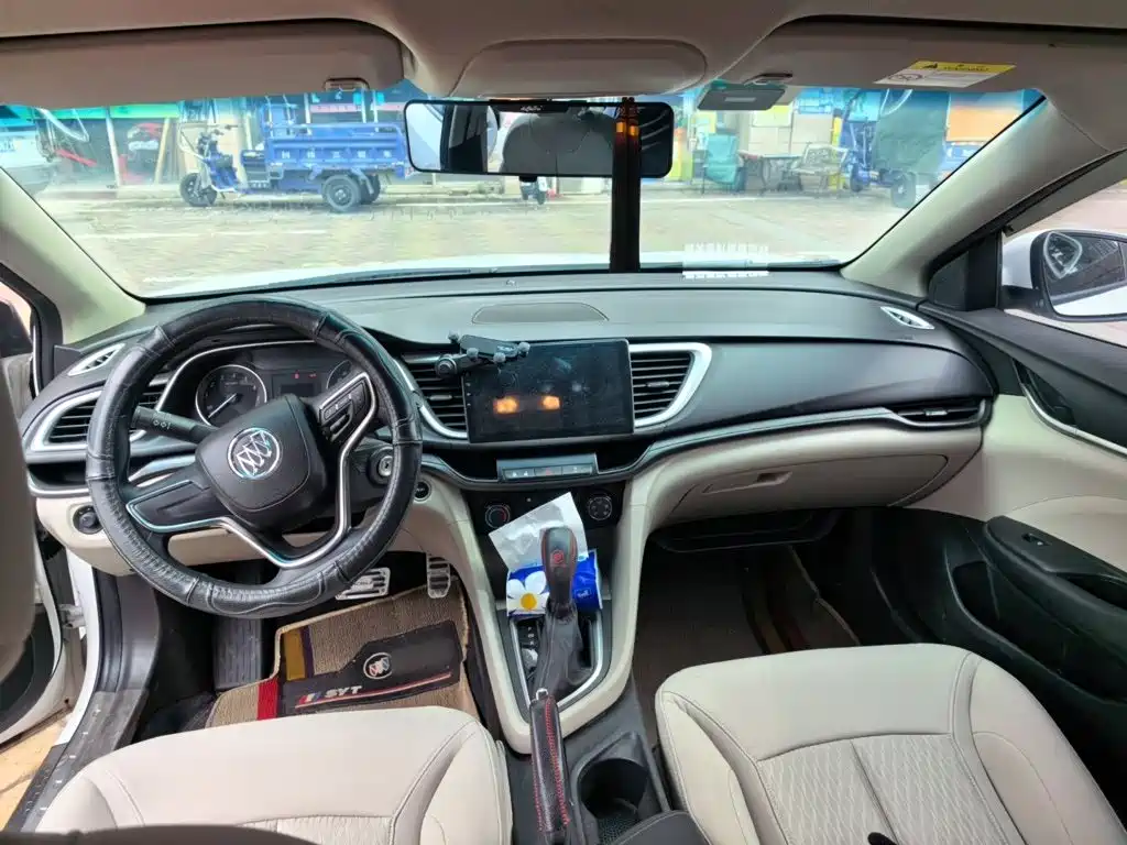 Buick Excelle — миниатюра 13