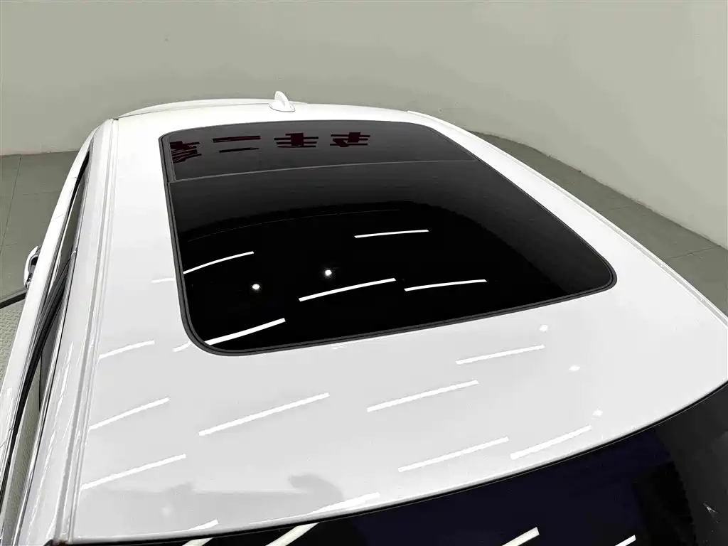Volvo S90 — миниатюра 11