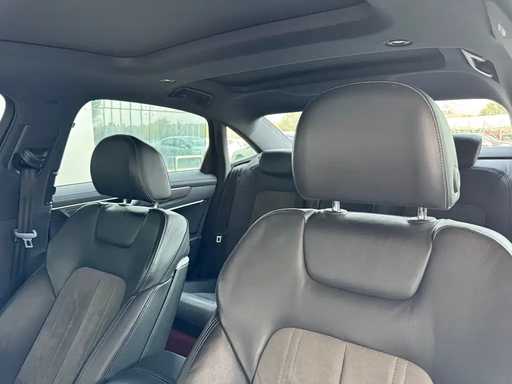 Audi A6L — миниатюра 10