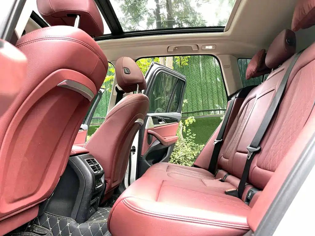 BMW iX3 — миниатюра 11
