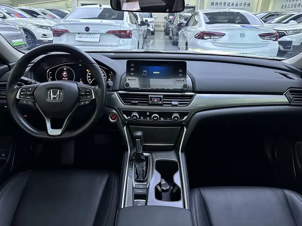 Honda Accord — миниатюра 6