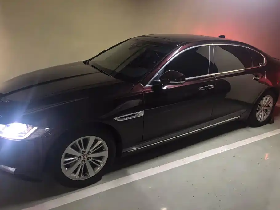 Jaguar XFL