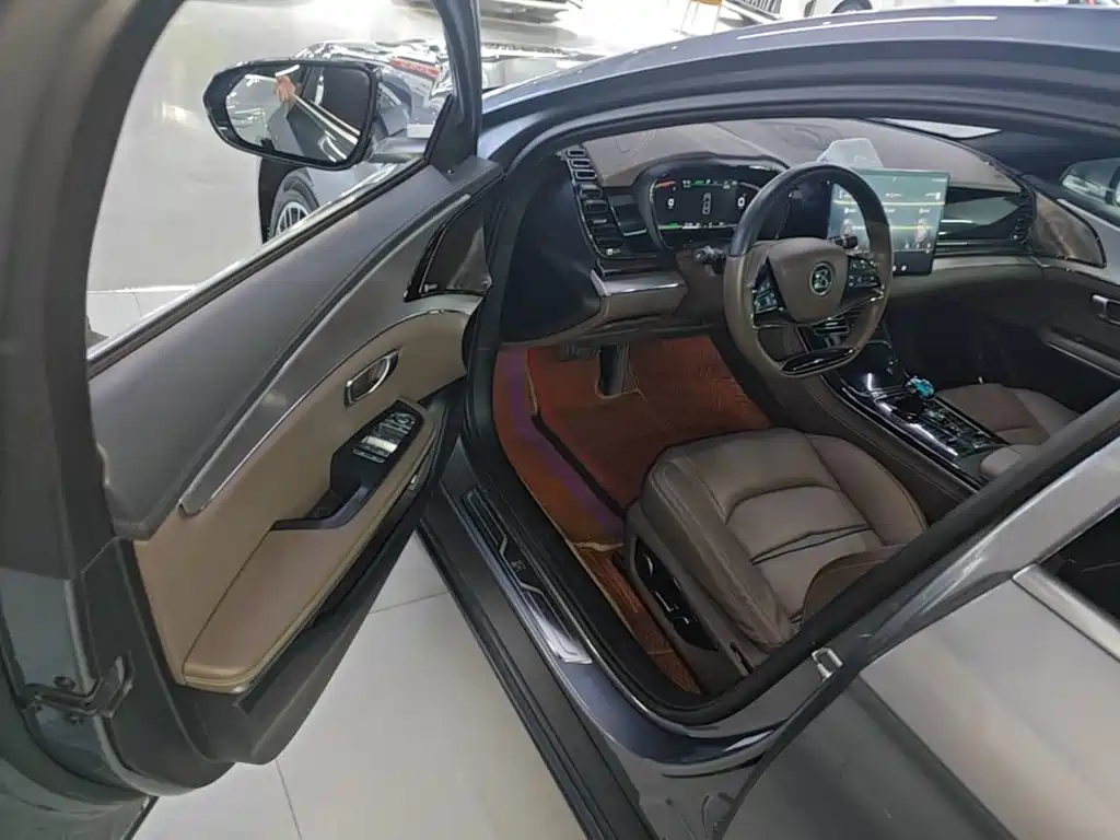 BYD Han — миниатюра 16
