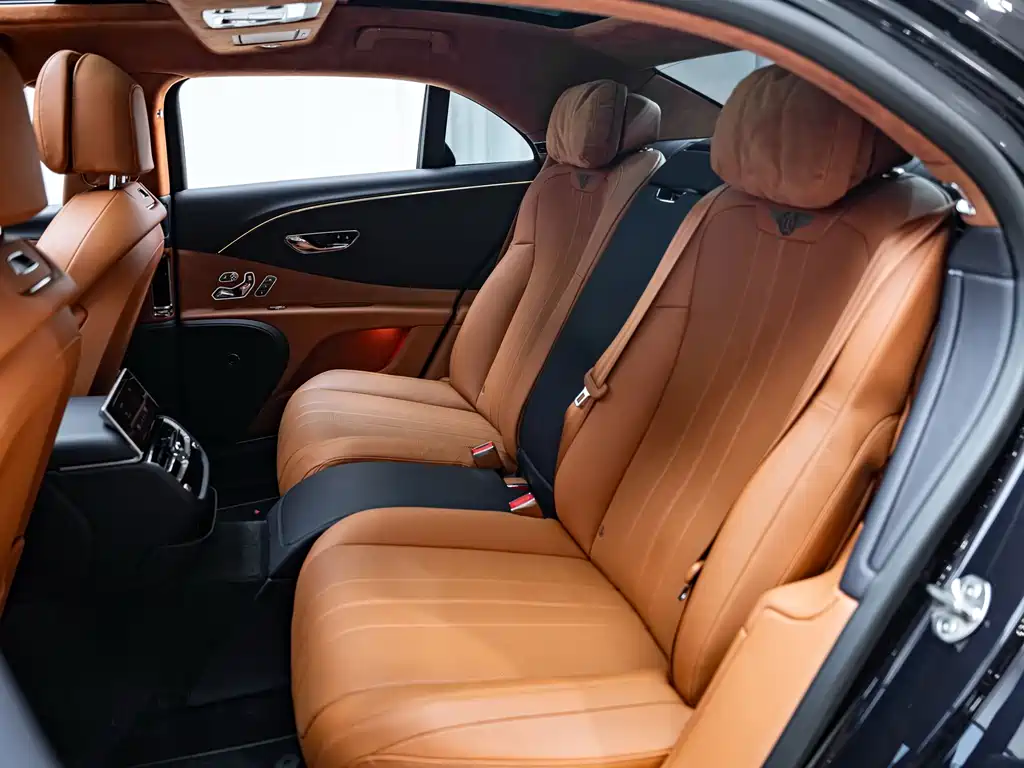 Bentley Flying Spur — миниатюра 14