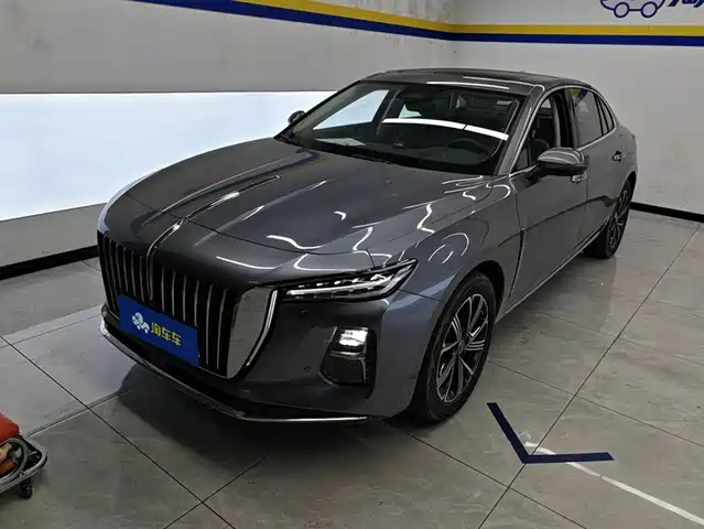 2025 Hongqi H5