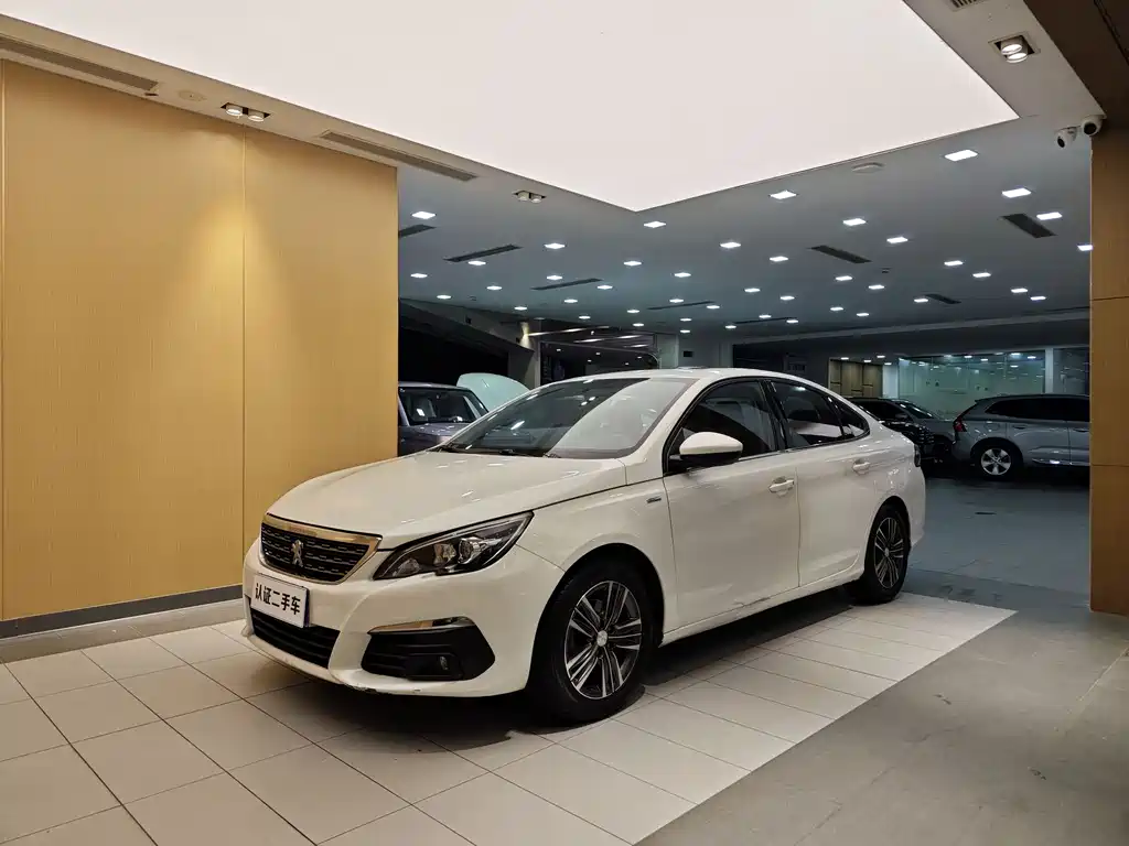 PEUGEOT  308
