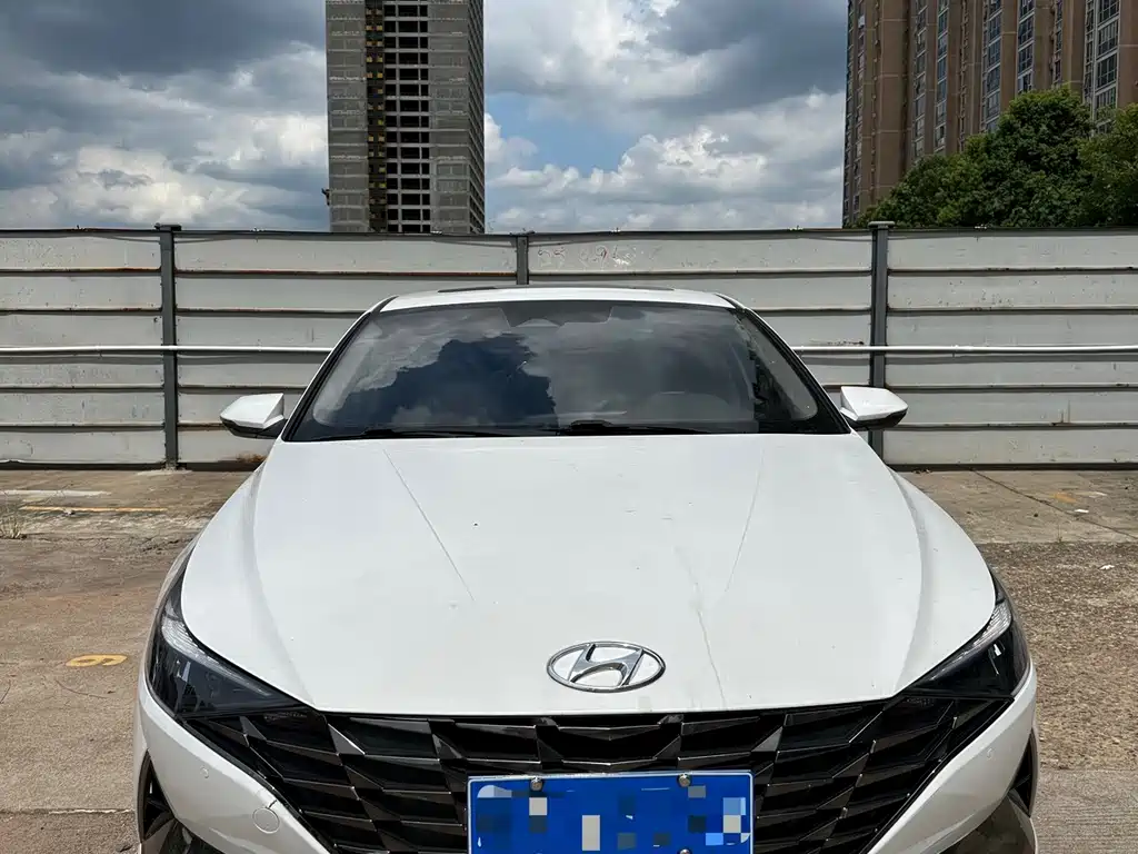 Hyundai Elantra — миниатюра 2