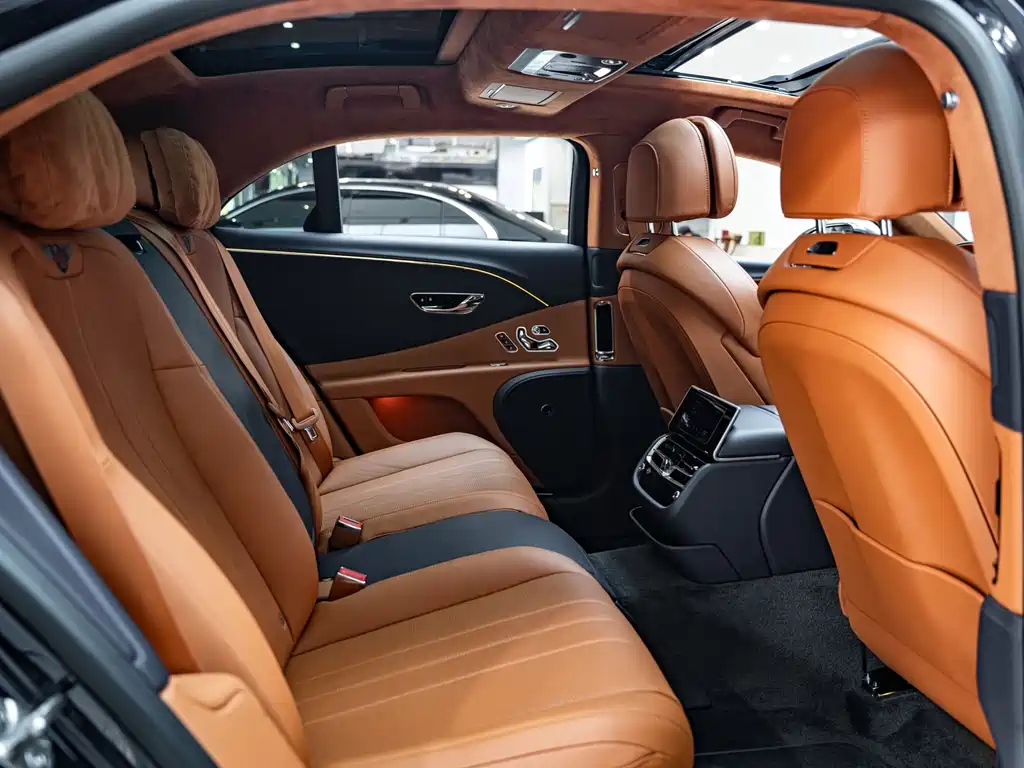 Bentley Flying Spur — миниатюра 13