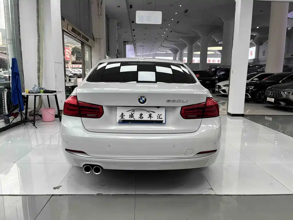BMW 3 Series — миниатюра 8