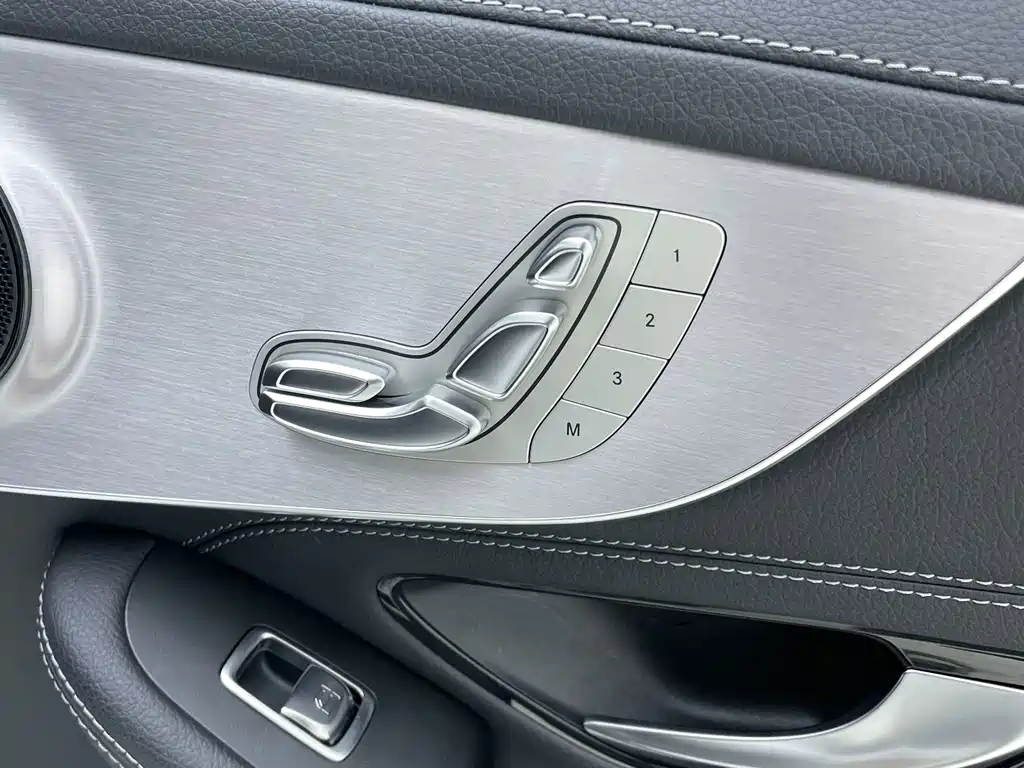 Mercedes-Benz C-Class (Import) — миниатюра 29