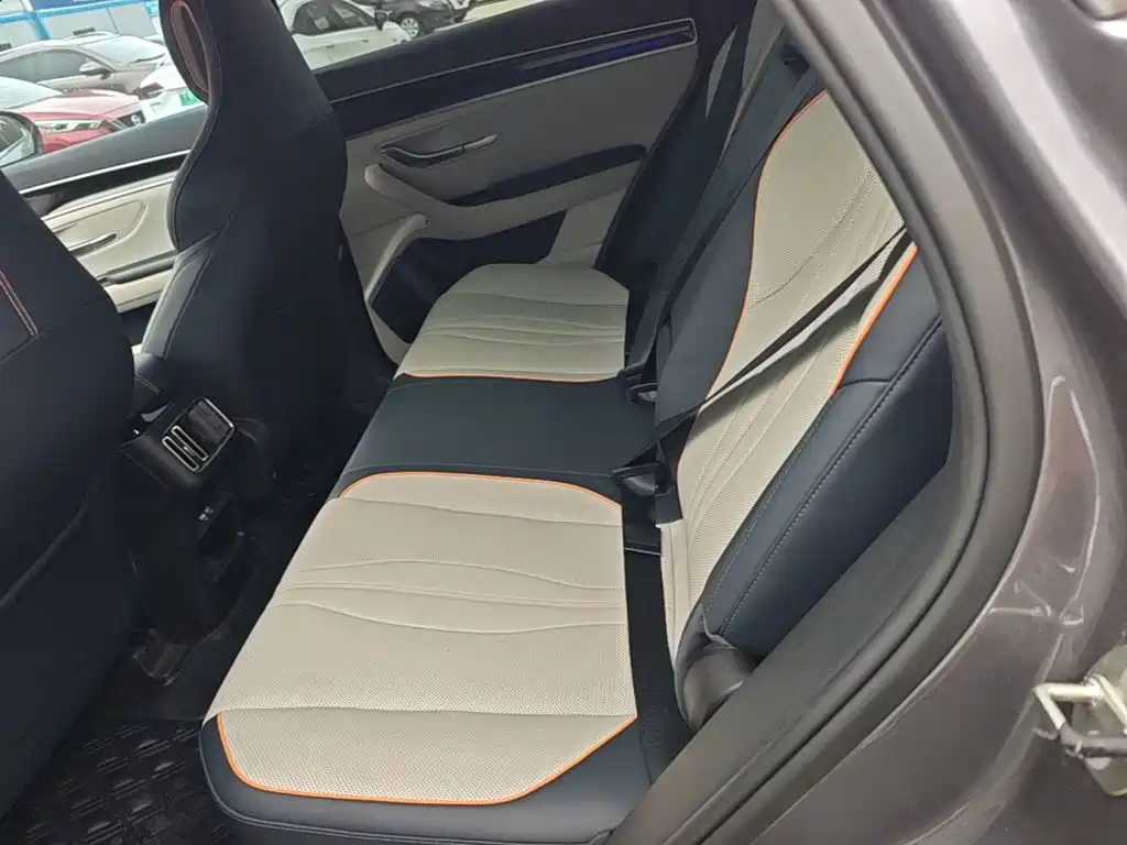 BYD PLUS New Energy — миниатюра 17