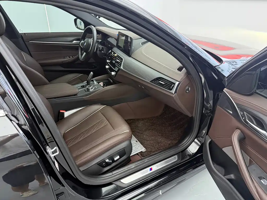 BMW 5 Series 5 2022 530Li Lead M Sport