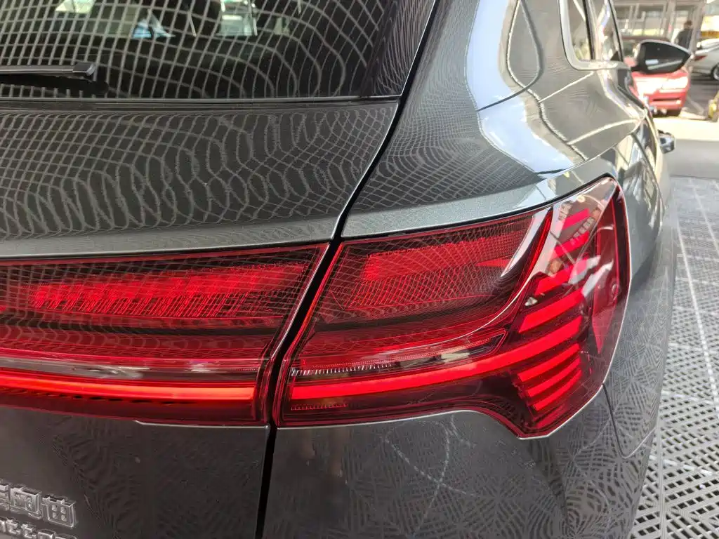 Audi e-tron — миниатюра 8