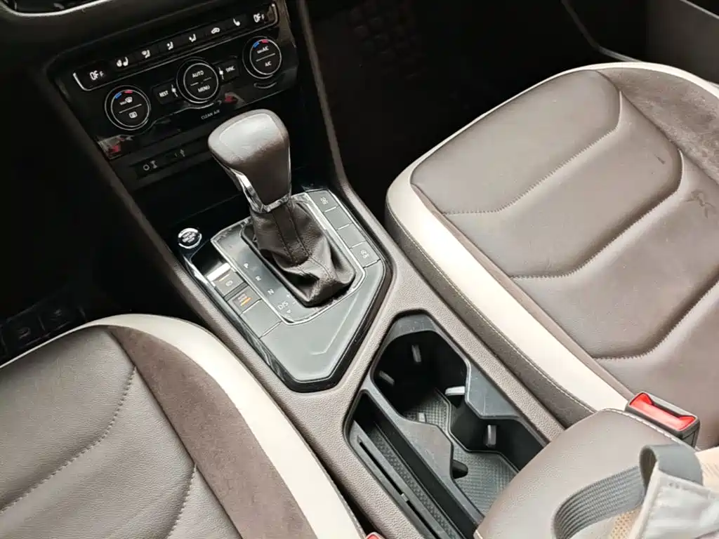 Volkswagen Tiguan L — миниатюра 14