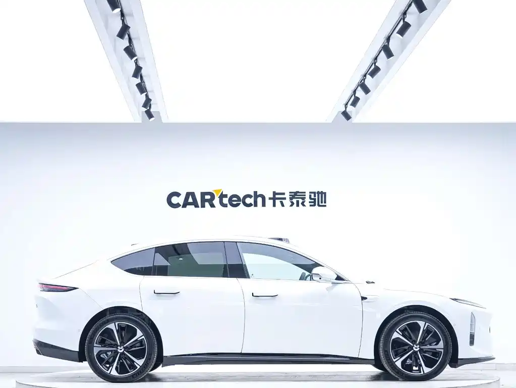NIO ET5 — миниатюра 5