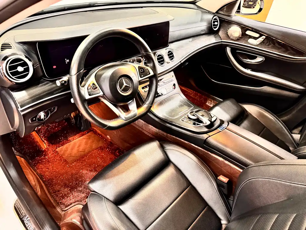Mercedes-Benz E-Class — миниатюра 9