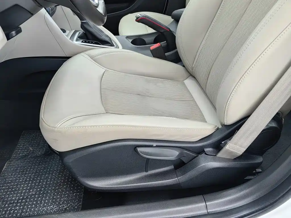 Buick Excelle — миниатюра 20