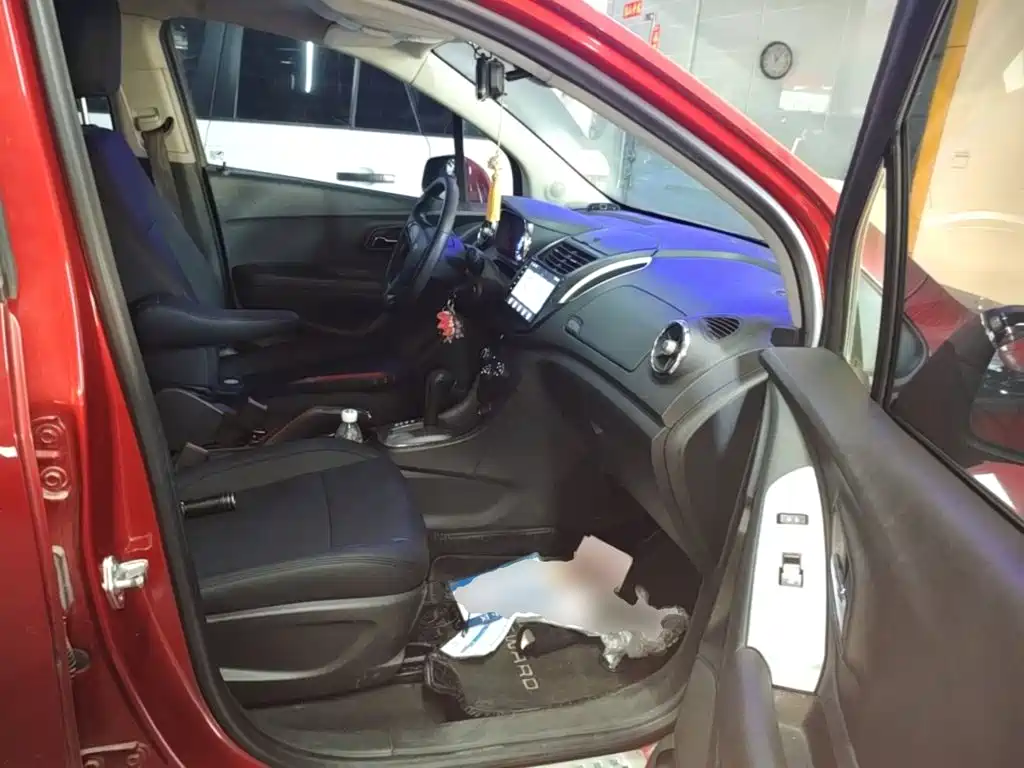 Chevrolet Trax — миниатюра 25