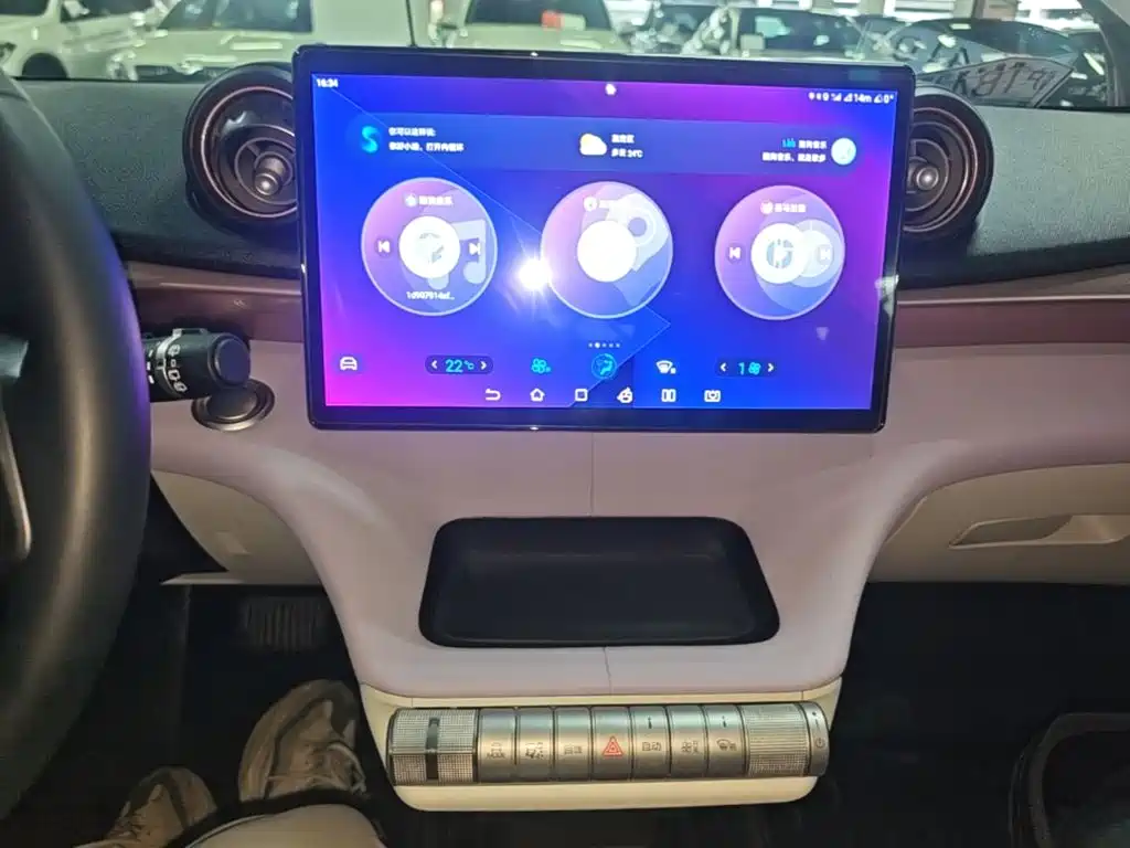 BYD Dolphin — миниатюра 13