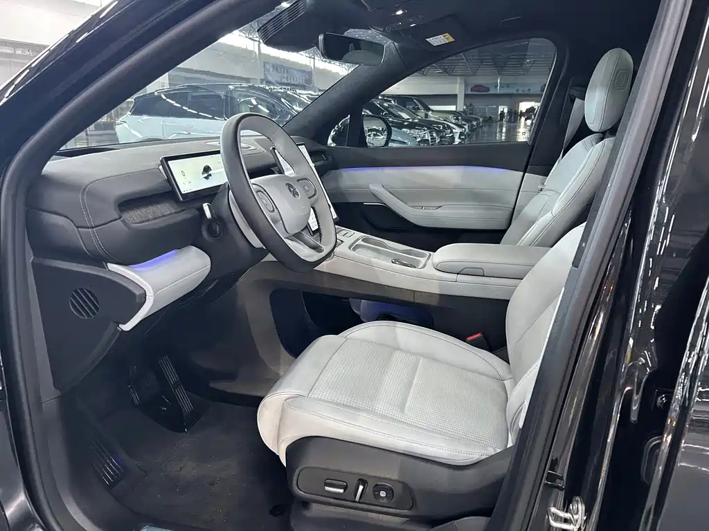 NIO ES6 — миниатюра 4