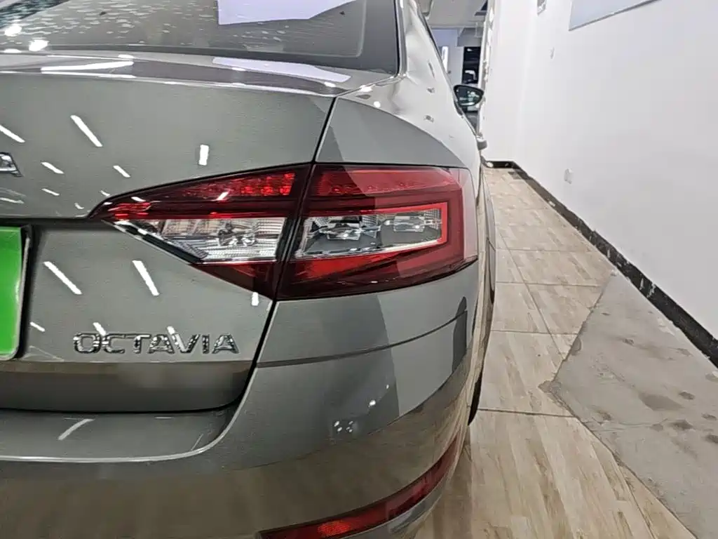Skoda Octavia — миниатюра 8