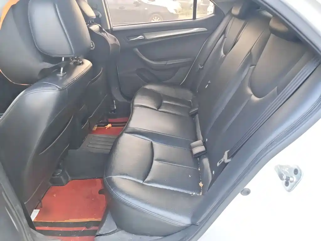 Roewe 360 — миниатюра 17