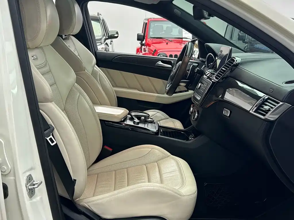 MERCEDES-BENZ GLE COUPE AMG