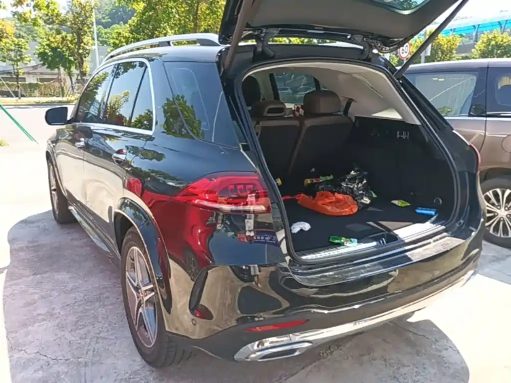 Mercedes-Benz GLE (Import) — миниатюра 5