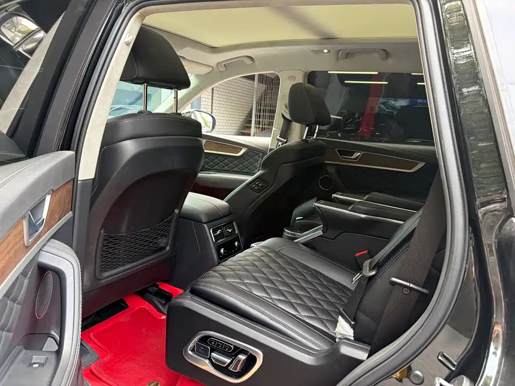Hongqi Hongqi HS7 — миниатюра 8