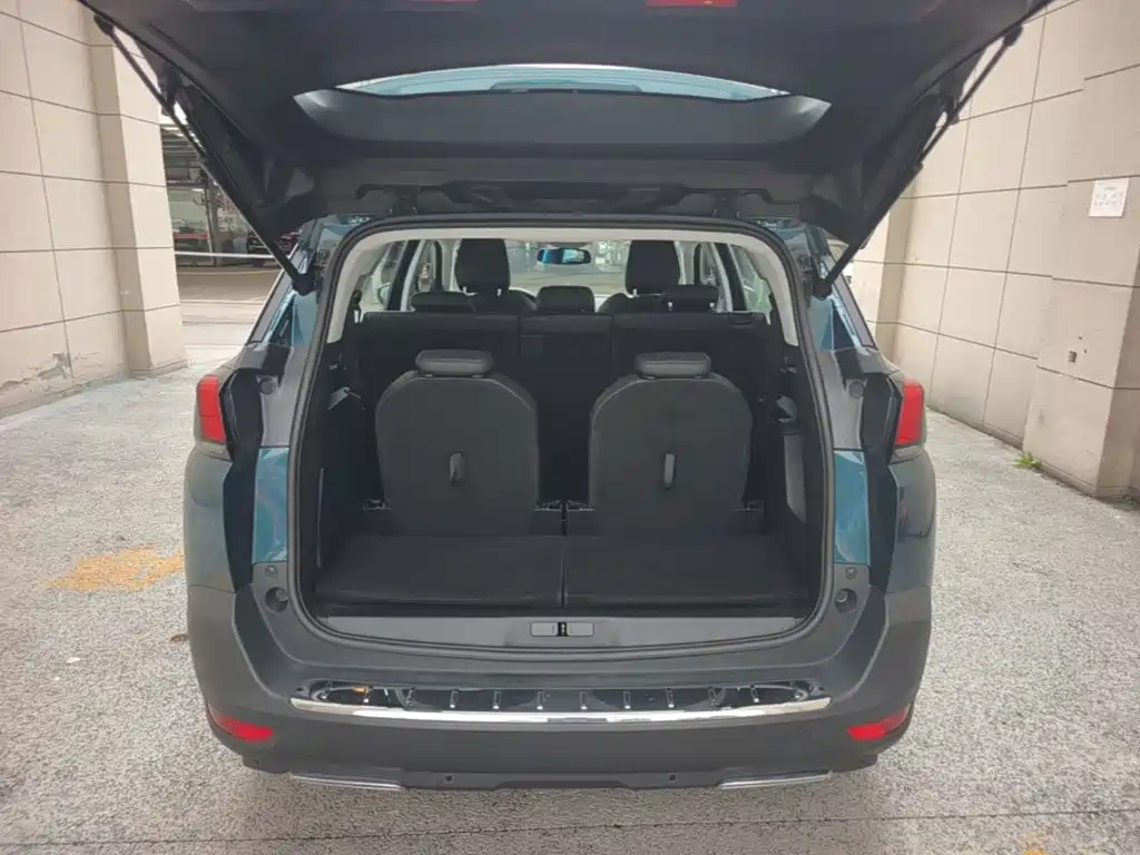 Peugeot 5008 — миниатюра 19