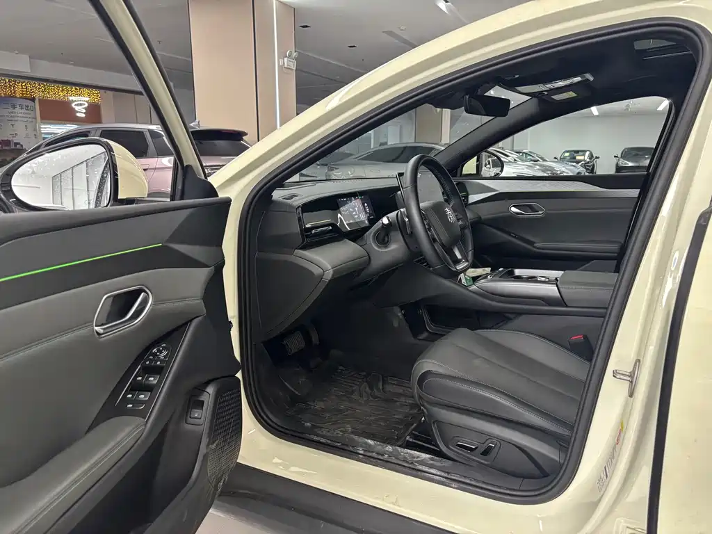BYD Qin L — миниатюра 9