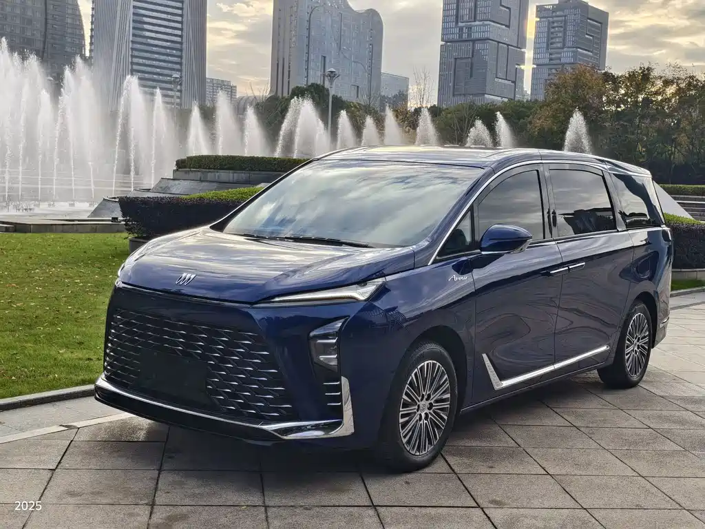 BUICK GL8 NEW ENERGY