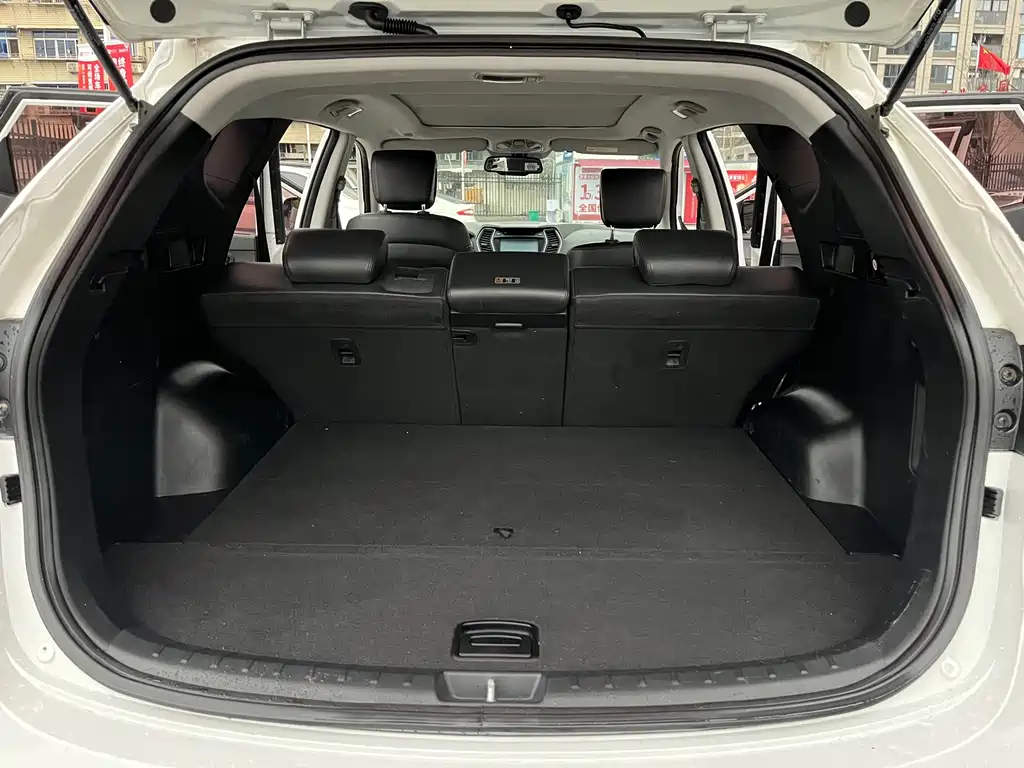 Hyundai Santa Fe — миниатюра 10