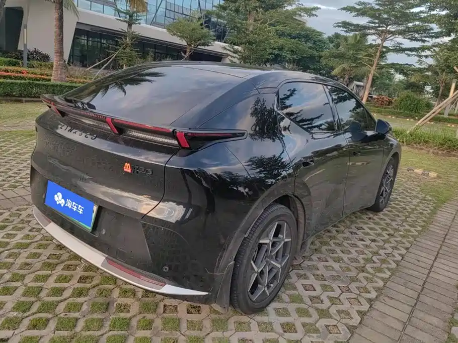 Lynk & Co Z20 — миниатюра 3