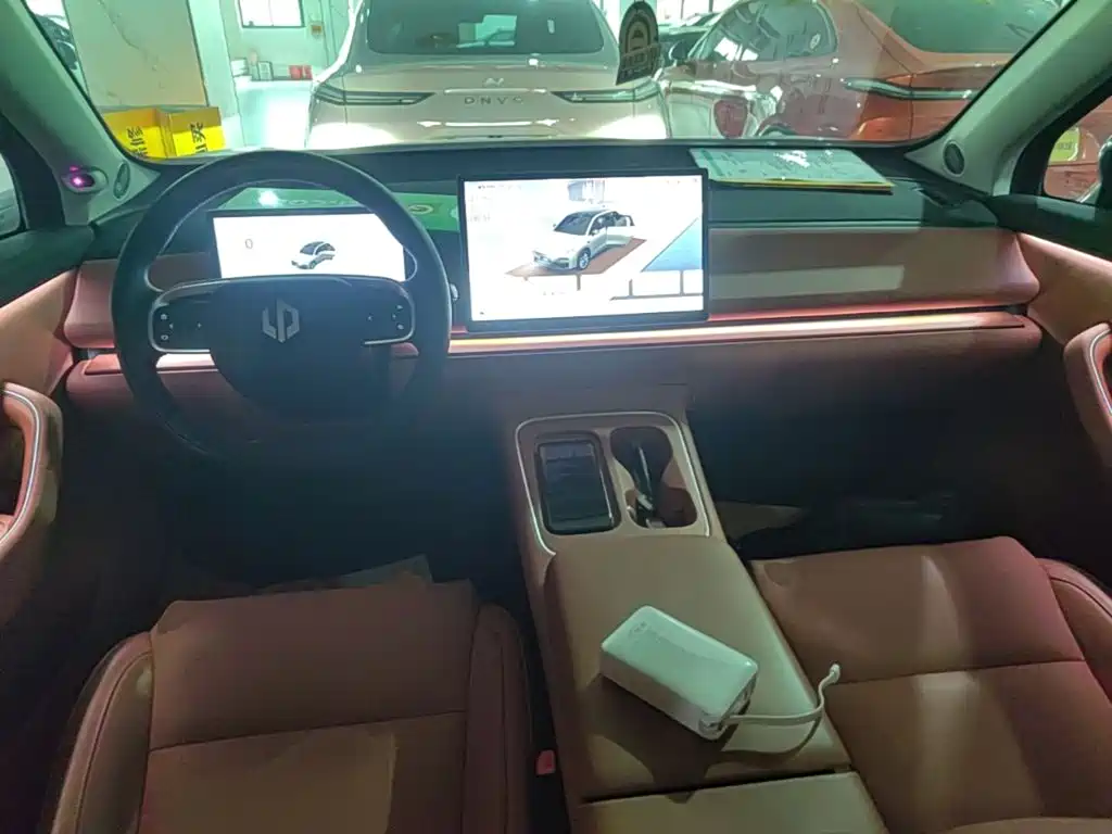 Leapmotor Leapmotor C10 — миниатюра 10