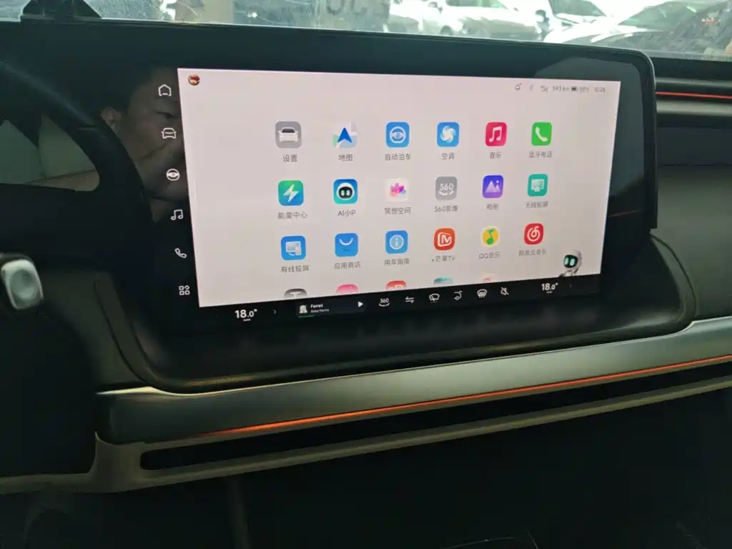 XPeng P7 — миниатюра 13