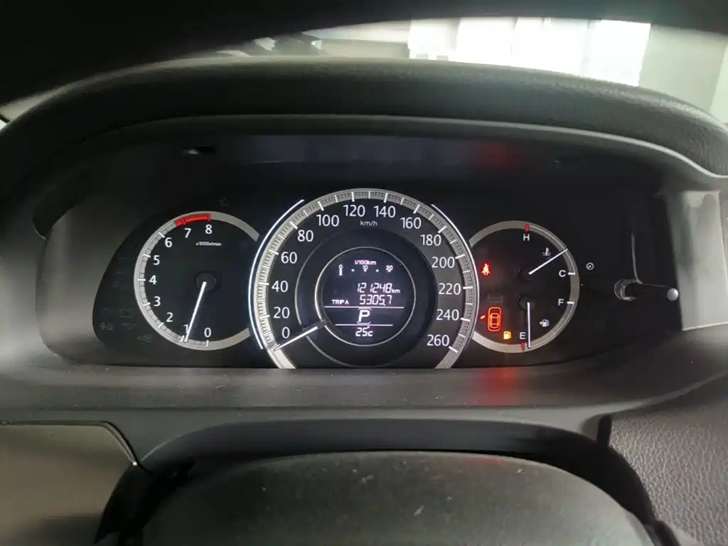 Honda Accord — миниатюра 12