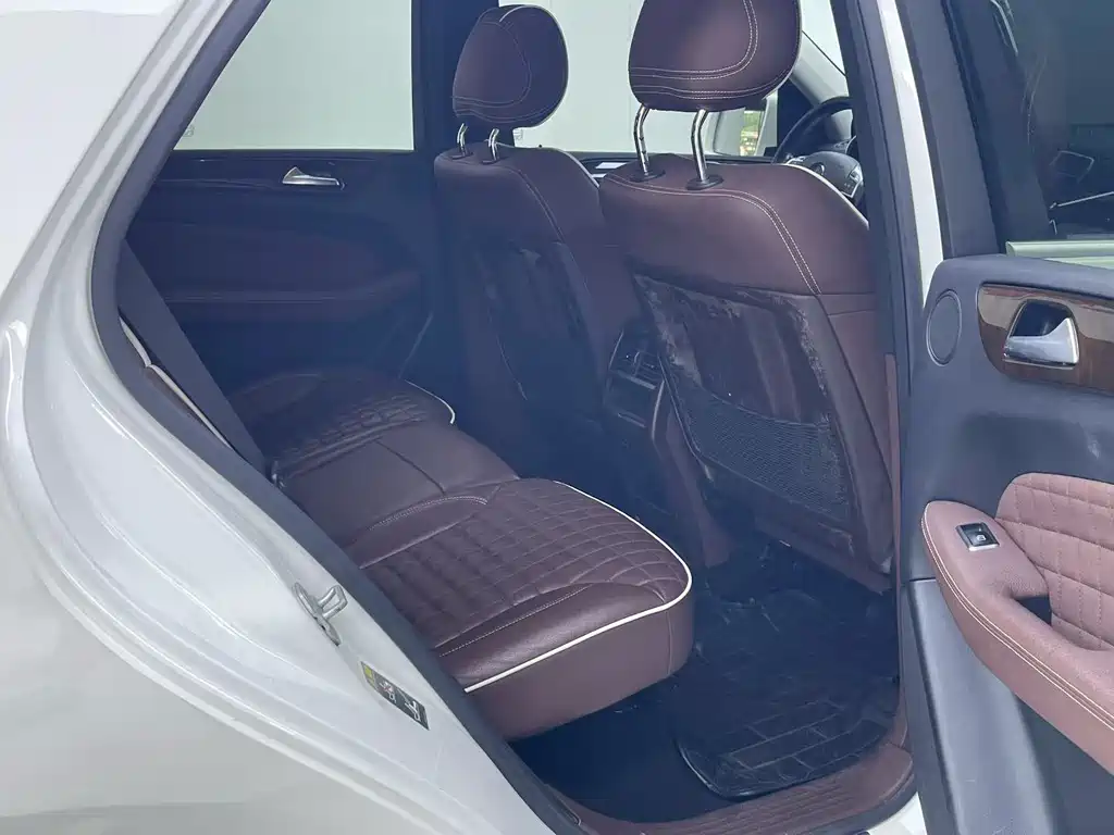Mercedes-Benz M-Class — миниатюра 9