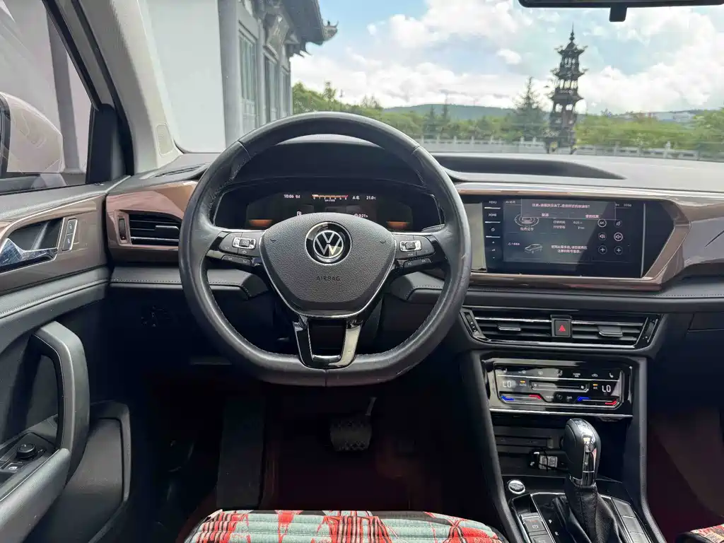 Volkswagen Tharu — миниатюра 15