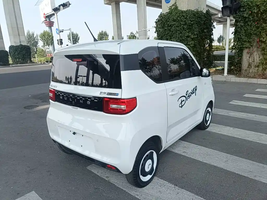 Wuling MINIEV — миниатюра 7