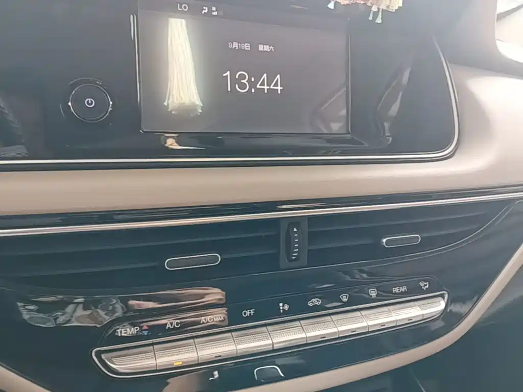 GAC Motor Trumpchi M6 — миниатюра 13