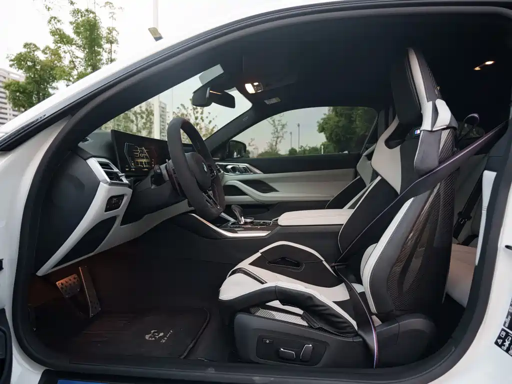 BMW M4 — миниатюра 8