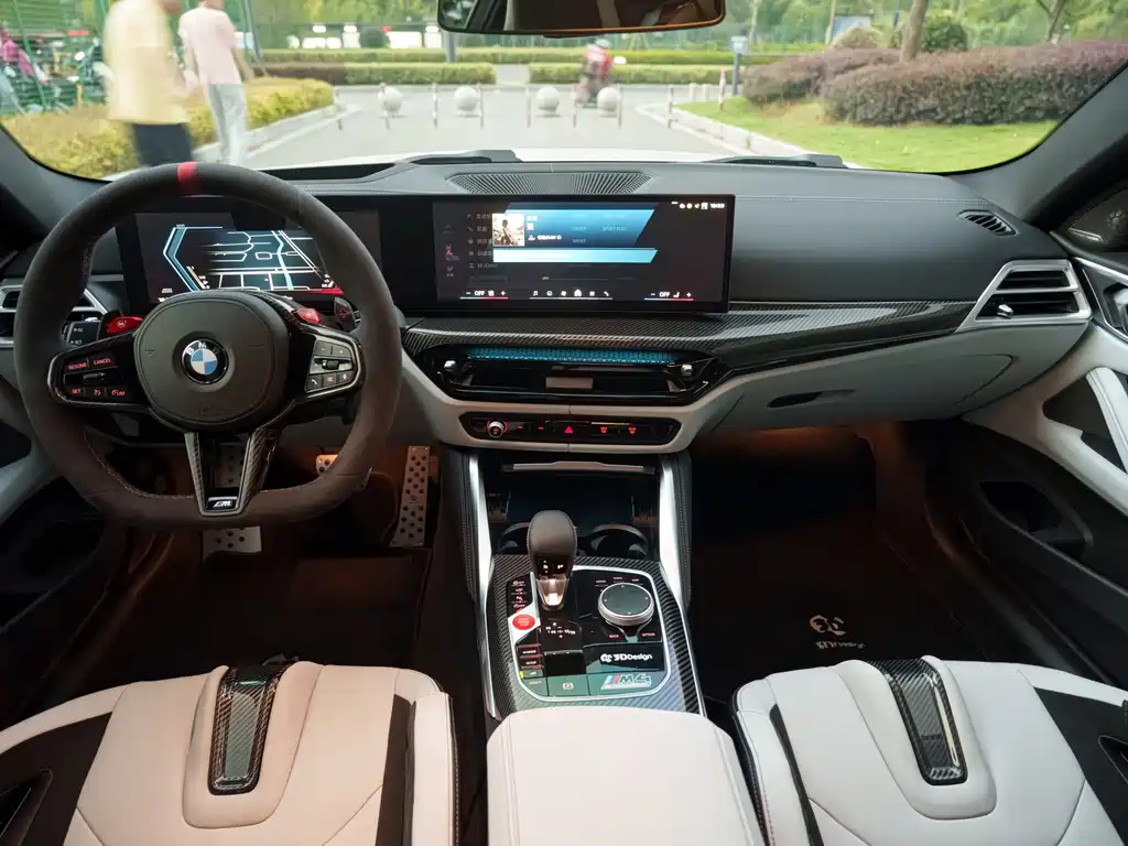 BMW M4 — миниатюра 10
