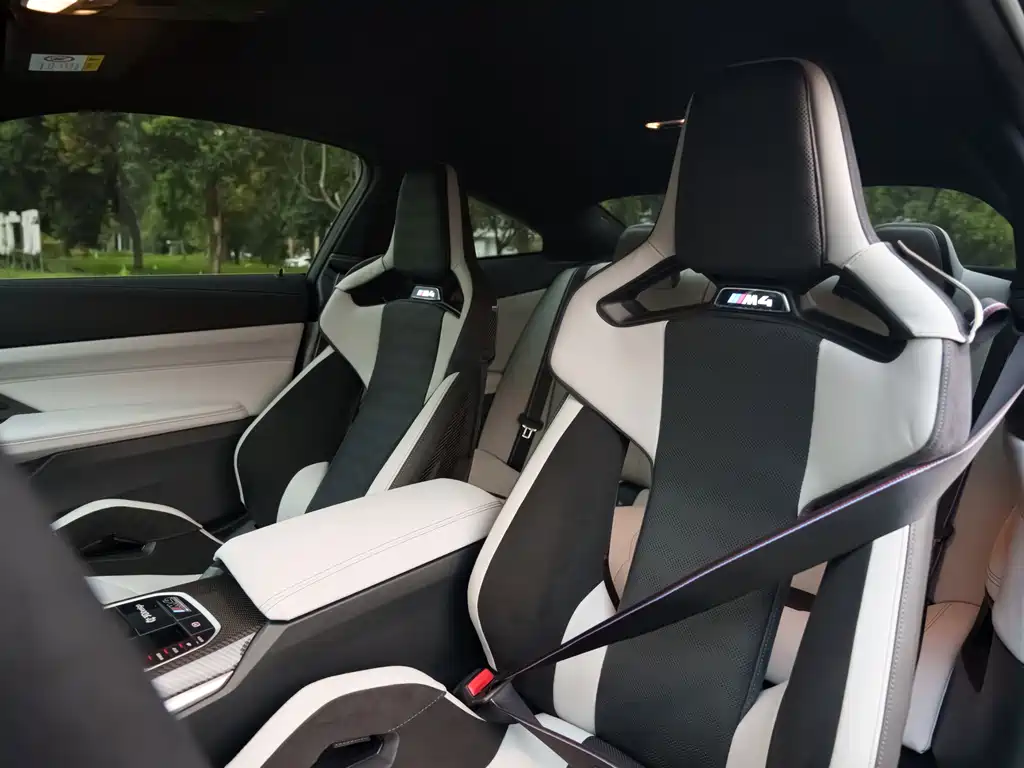 BMW M4 — миниатюра 17