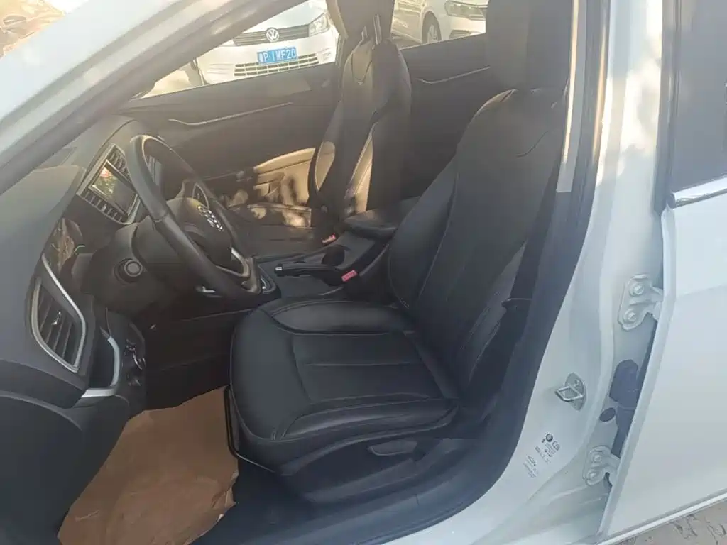 Buick Excelle — миниатюра 15
