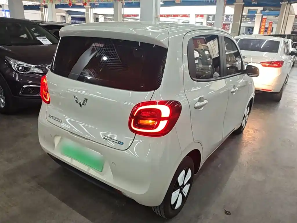 Wuling MINIEV — миниатюра 7