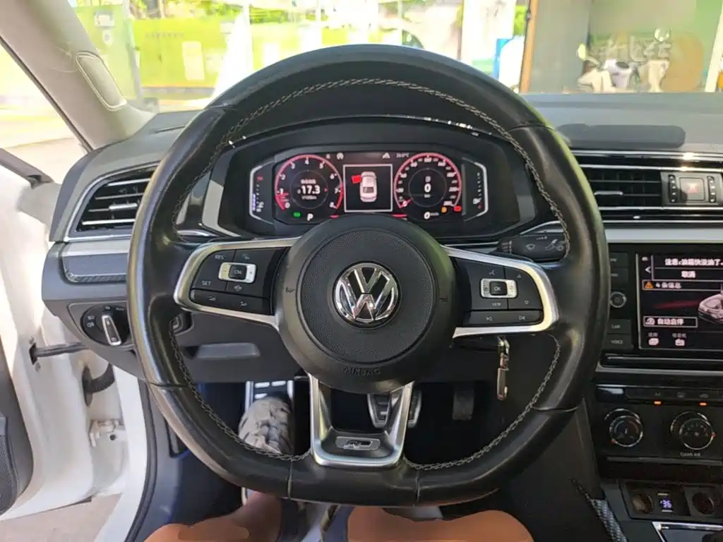 Volkswagen Lamando — миниатюра 11