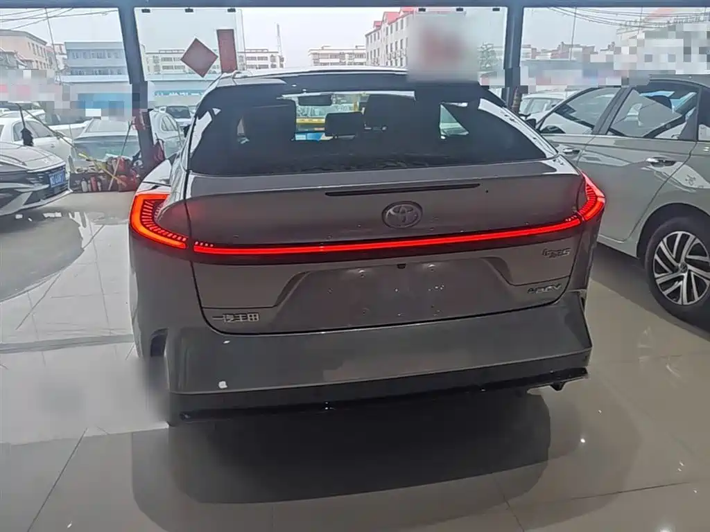 Toyota bZ5 2025 550 JOY